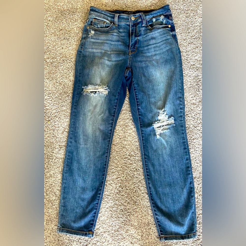 Judy Blue slim distressed jeans 5/27